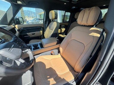 2025  Defender in North Vancouver, British Columbia