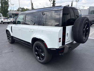 2025  Defender 110 in Vancouver, British Columbia