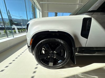 2026  Defender in North Vancouver, British Columbia