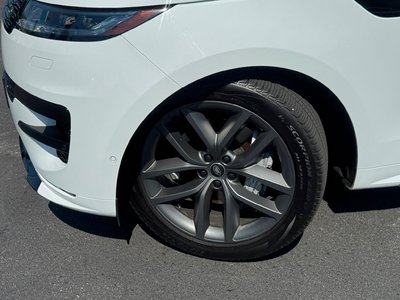 2025  Range Rover Sport in Vancouver, British Columbia