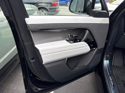 2026 Land Rover Range Rover Sport in North Vancouver, British Columbia