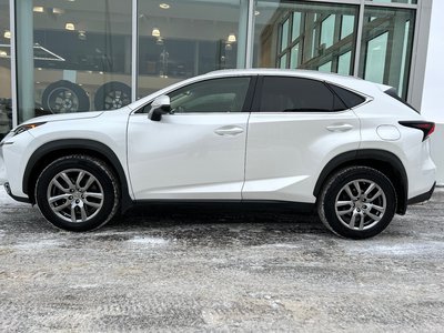 Lexus NX 200t  2017 à Regina, Saskatchewan