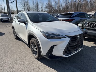 Lexus NX 450h+  2023 à Laval, Québec