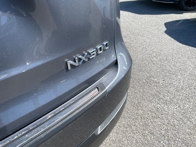 Lexus NX 300  2020 à Laval, Québec