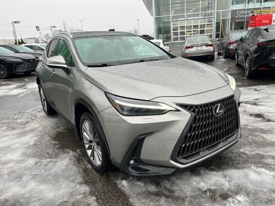 Lexus NX  2022 à Laval, Québec