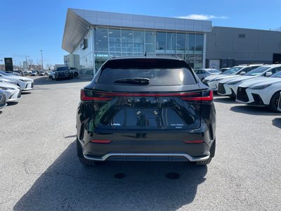 Lexus NX  2024 à Laval, Québec