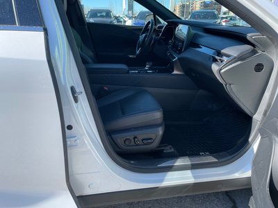Lexus RX 350h  2023 à Laval, Québec