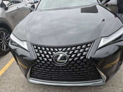 2023 Lexus UX 250h in Laval, Quebec