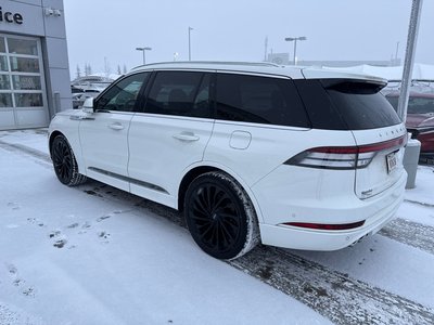 2022 Lincoln Aviator in Calgary, Alberta