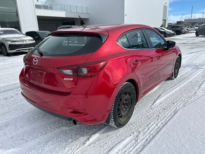 Mazda 3  2018 à Calgary, Alberta