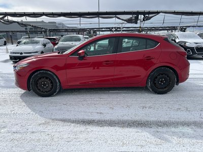 Mazda 3  2018 à Calgary, Alberta