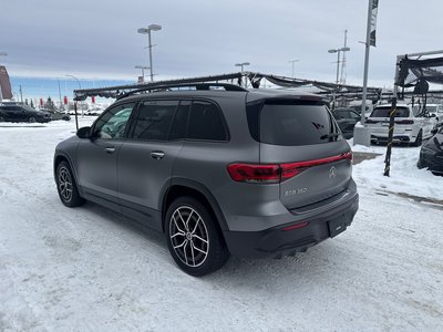Mercedes-Benz EQB350  2023 à Calgary, Alberta