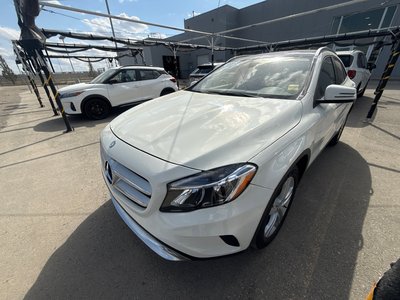 Mercedes-Benz GLA250  2017 à Calgary, Alberta