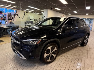 Mercedes-Benz GLA250  2024 à Vancouver, Colombie-Britannique