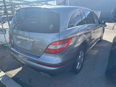 2011 Mercedes-Benz R350 in Calgary, Alberta
