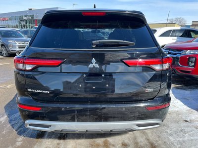 2022 Mitsubishi Outlander in Regina, Saskatchewan