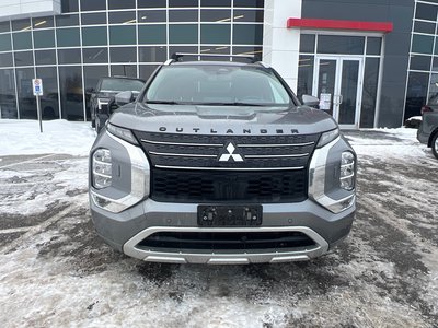 2023 Mitsubishi Outlander in Bolton, Ontario