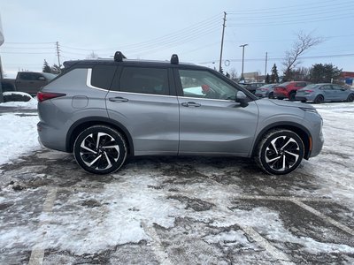 2023 Mitsubishi Outlander in Bolton, Ontario
