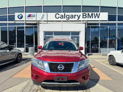 2013 Nissan Pathfinder in Calgary, Alberta