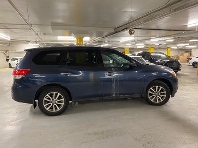 2016 Nissan Pathfinder in Markham, Ontario