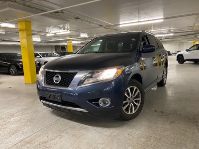 2016 Nissan Pathfinder in Markham, Ontario