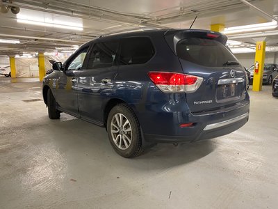 2016 Nissan Pathfinder in Markham, Ontario