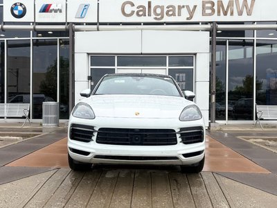 2020 Porsche Cayenne in Calgary, Alberta