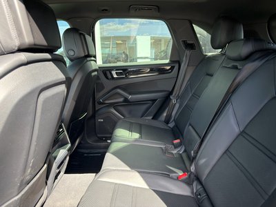 2022 Porsche Cayenne in Regina, Saskatchewan