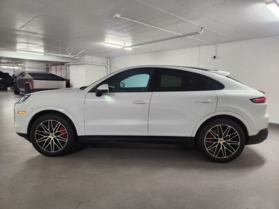 2024 Porsche Cayenne in Vancouver, British Columbia