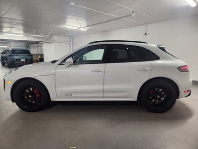 2021 Porsche Macan in Vancouver, British Columbia