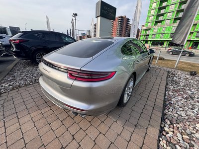 2018 Porsche Panamera in Laval, Quebec