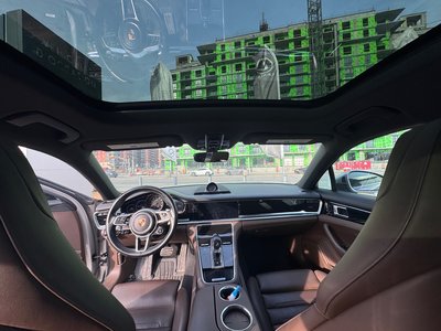 2018 Porsche Panamera in Laval, Quebec