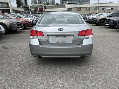 Subaru Legacy  2011 à Vancouver, Colombie-Britannique