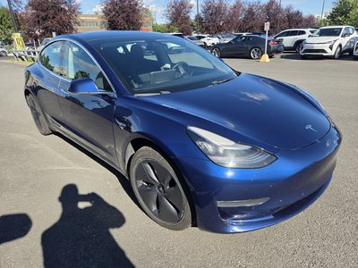 2019 Tesla Model 3 in Montreal, Quebec