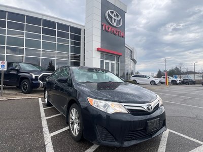 2014 Toyota Camry in Bolton, Ontario