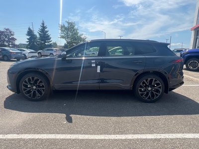 Toyota Crown Signia  2025 à Bolton, Ontario