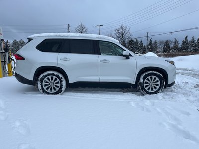 2024 Toyota GRAND HIGHLANDER HYBRID in Bolton, Ontario