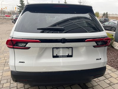 Toyota Grand Highlander  2024 à Bolton, Ontario