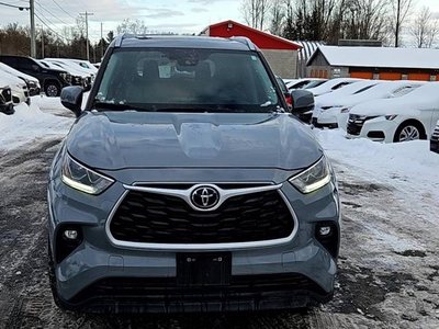 2023 Toyota Highlander hybrid in Regina, Saskatchewan