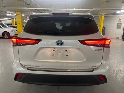2023 Toyota Highlander hybrid in Markham, Ontario