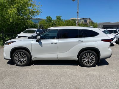 2023 Toyota Highlander Hybrid in Markham, Ontario