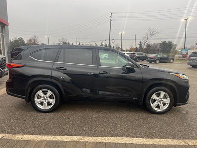 2024 Toyota Highlander hybrid in Bolton, Ontario