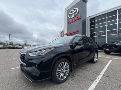 2024 Toyota Highlander hybrid in Bolton, Ontario