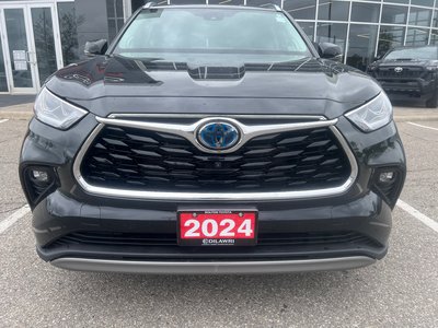 2024 Toyota Highlander hybrid in Bolton, Ontario