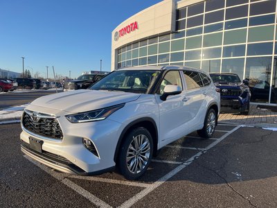 2026 Toyota Highlander Hybrid in Bolton, Ontario