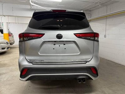 2021 Toyota Highlander in Regina, Saskatchewan