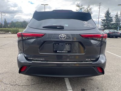 Toyota Highlander  2022 à Bolton, Ontario