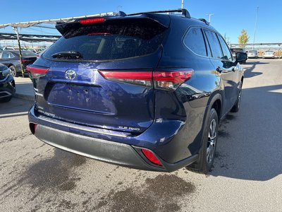 2022 Toyota Highlander in Calgary, Alberta