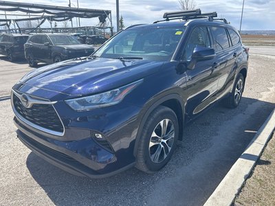 2022 Toyota Highlander in Calgary, Alberta