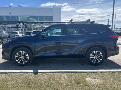 2022 Toyota Highlander in Calgary, Alberta